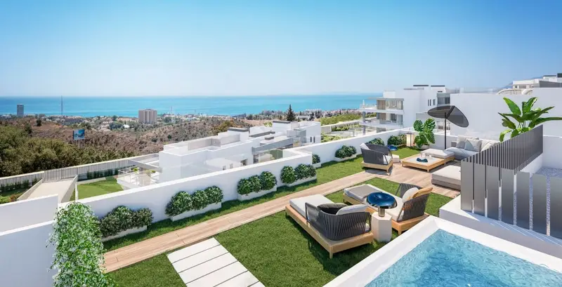 Atico de Lujo en Venta en Marbella con Vistas al Mar