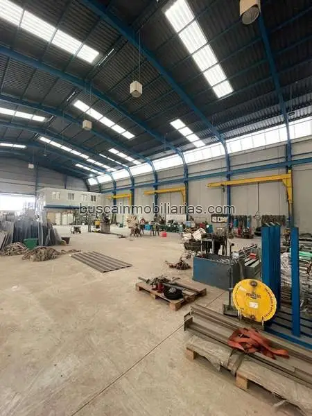 Nave Industrial en Venta Murcia San Gines 1157m2 Puente Grua Oficinas