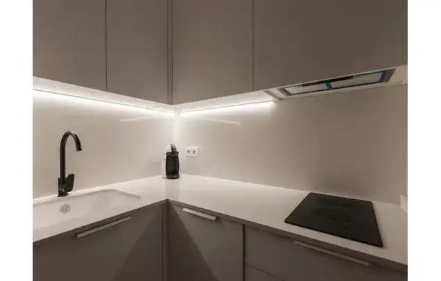 Estudio 55m2 Sueca con Balcon y Aire Acondicionado