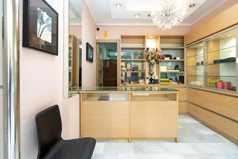 Venta Local Comercial San Anton Centro Granada
