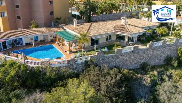 Villa de Lujo en La Herradura 4 Dormitorios Vistas al Mar