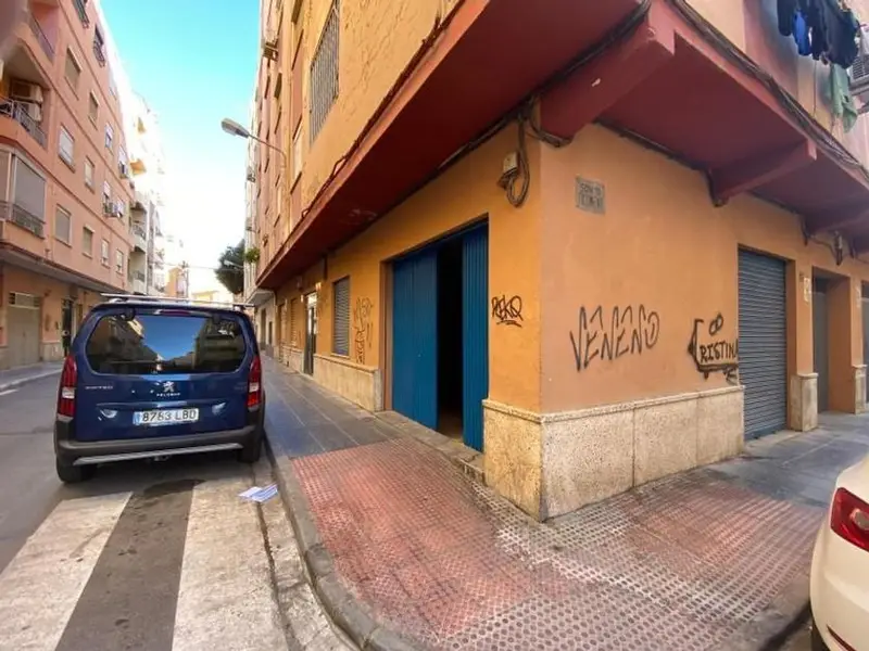 venta Local Comercial en Almería, Almería Provincia (RPV-25189)- Globaliza