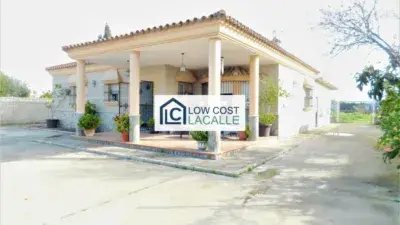 Chalet en Venta en Parcela Rustica 2500m2 3 Dormitorios 2 Baños
