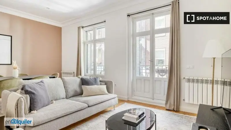 Apartamento Amueblado 3 Dormitorios Cortes Madrid Gastos Incluidos