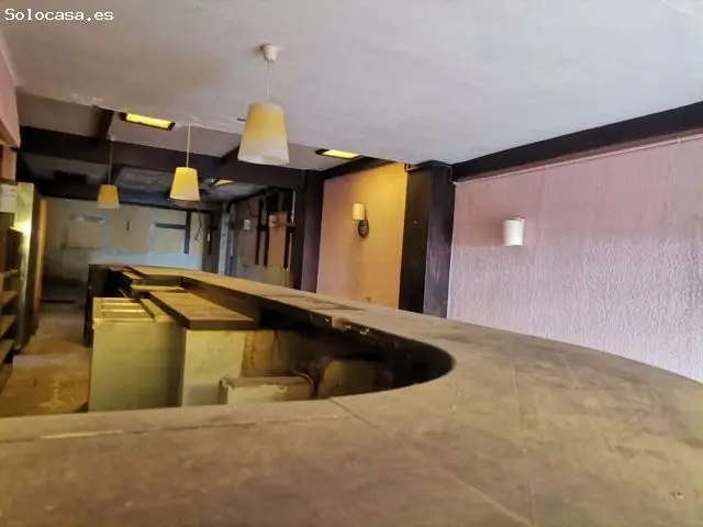 Local Comercial con Salida de Humos en Playa de Castelldefels