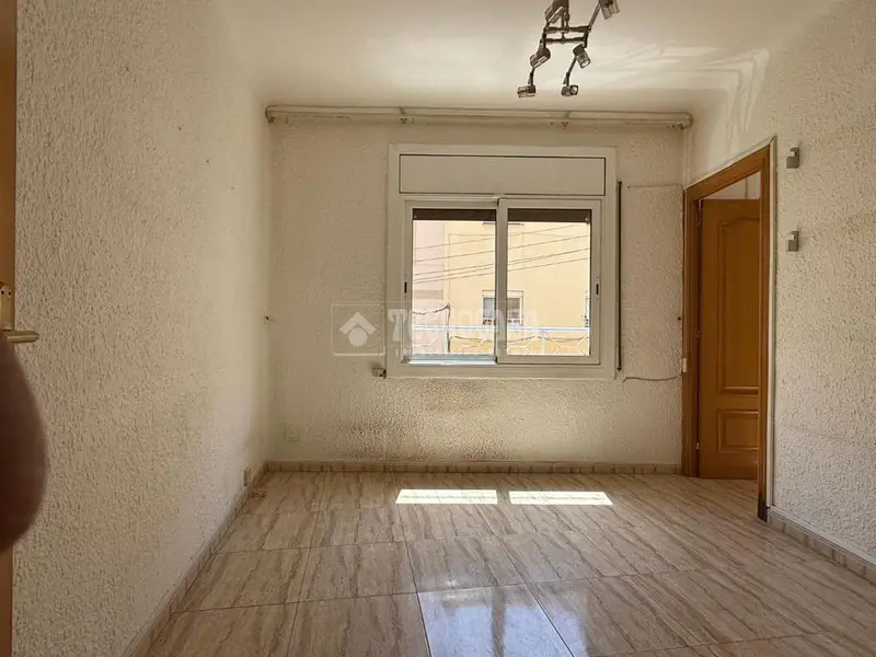 Piso en Venta Horta Guinardo 2 Dormitorios Exterior Luminoso