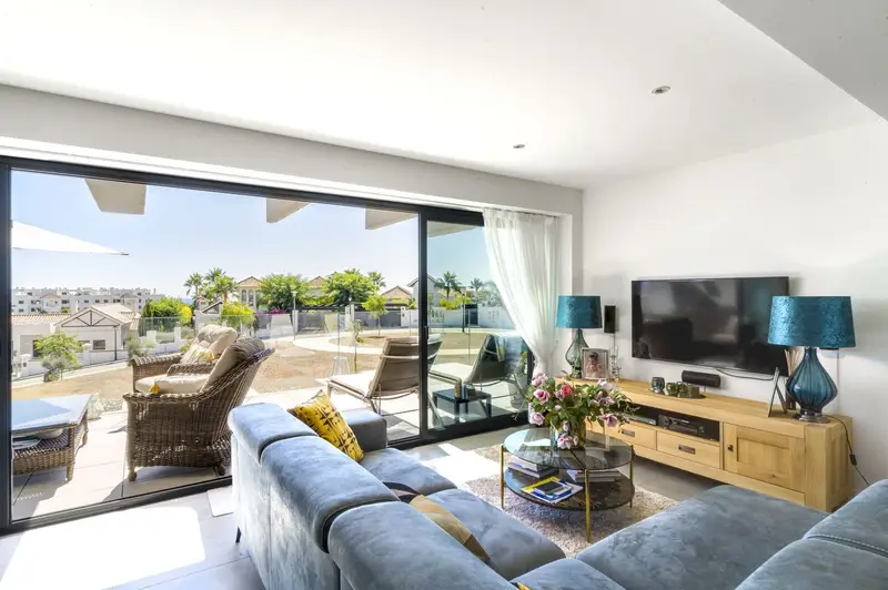 Apartamento 3 Dormitorios Resina del Golf Estepona