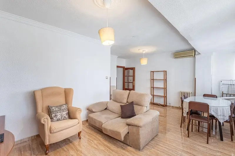 Piso en Venta en Villarejo Granada 3 Dormitorios Garaje
