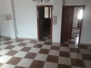 Piso en Ayora con 4 habitaciones terraza y trastero