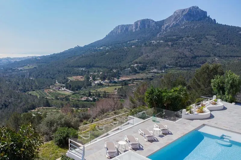 Villa Moderna en Benissa con Vistas Panorámicas