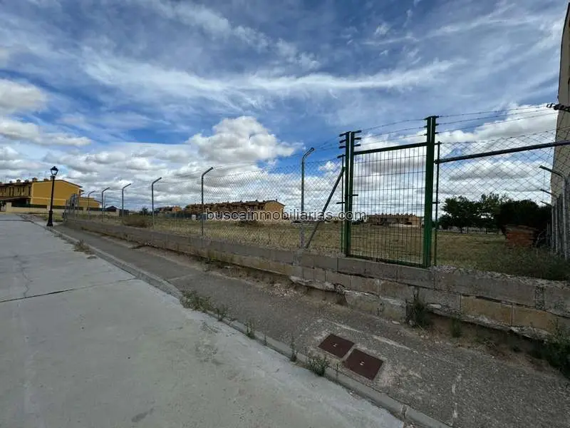 Parcela Urbana en Garcillan Segovia 2403m2