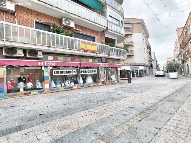 Local en Alquiler Puertollano Calle Velez 174m2