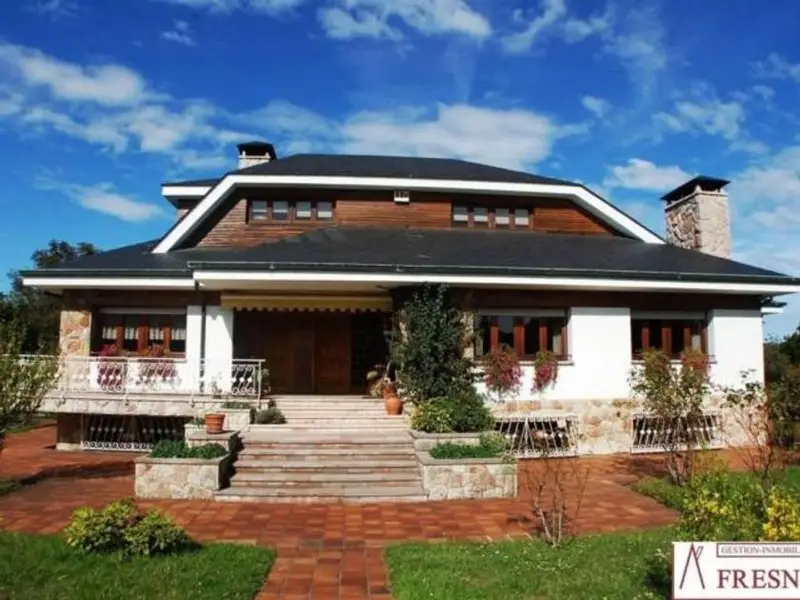 Chalet en Venta en La Fresneda Asturias 8 Dormitorios