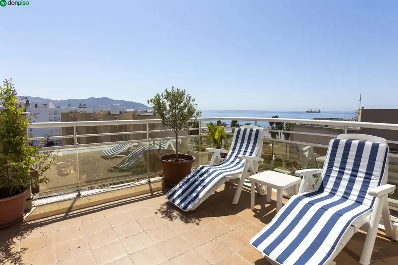 Atico de Lujo en Motril con Vistas al Mar