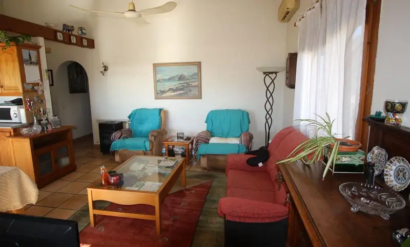 Chalet con 3 Casas en Calpe Alicante