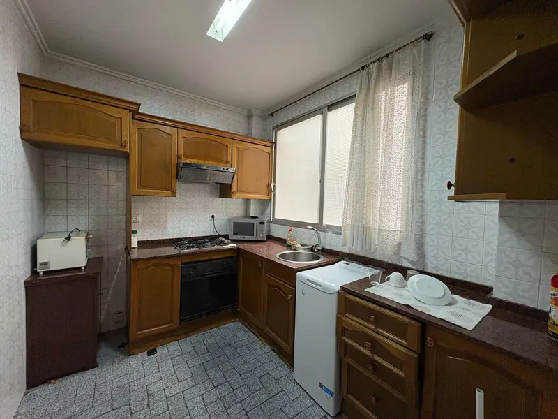 Piso en Venta Patraix 4 Dormitorios Techos Altos Luminoso