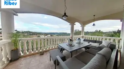 Casa en Olivella 306m2 con Piscina y Garaje