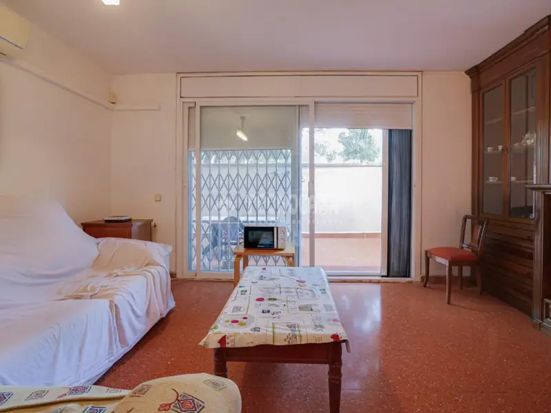 Bajo con Gran Terraza en Sant Feliu de Llobregat Les Grasses