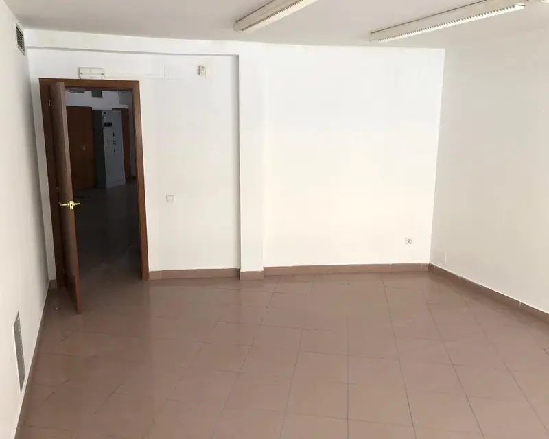 Local en Venta Terrassa 174 m2