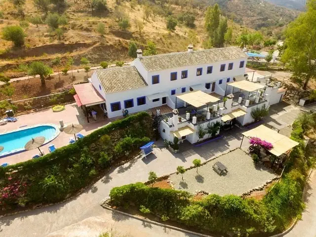 Casa Rural con 17 Dormitorios en Venta Guaro Malaga