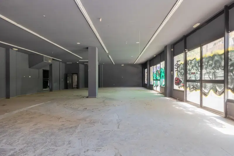 Venta Local Comercial Camino Ronda Granada