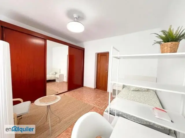 Alquiler piso con 2 habitaciones Triana