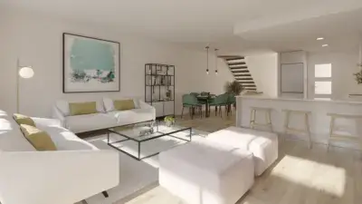 Chalet en Venta en Dos Hermanas 4 Dormitorios 3 Banos