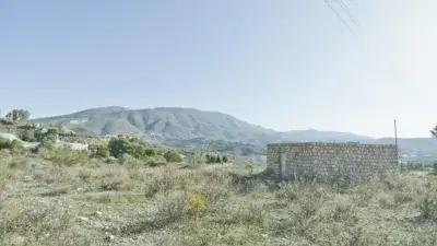 Finca Rustica con Construccion Velez de Benaudalla