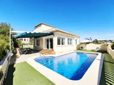 Casa Chalet en Venta Calpe Alicante con Vistas al Peñón de Ifach