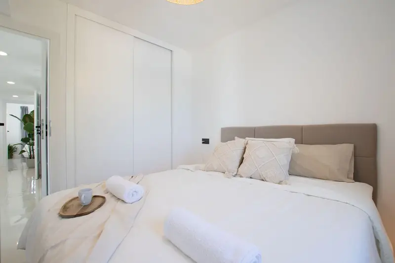 Piso de 3 Dormitorios alquiler Calahonda, España