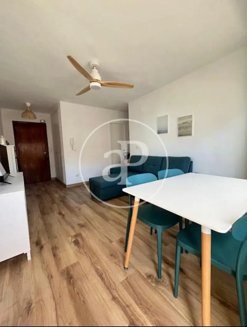 Apartamento en Benicasim 2 habitaciones primera linea de playa
