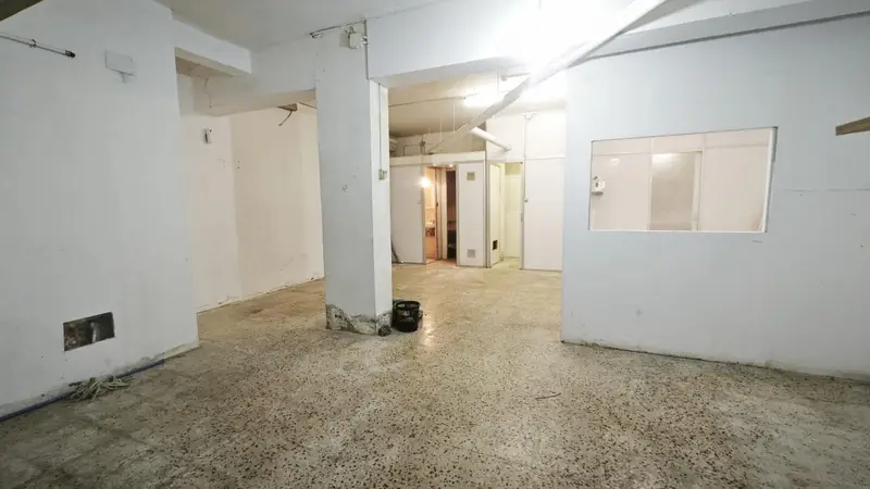 Local Comercial en Vila de Gràcia para Reformar 135m2