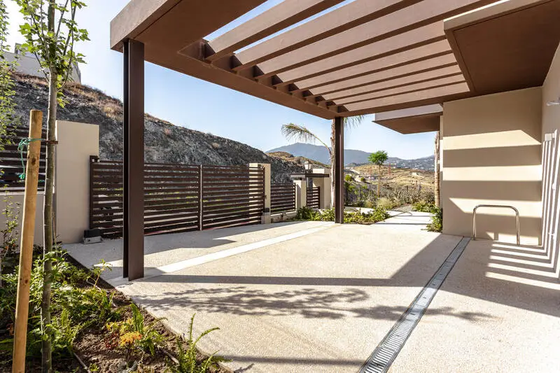 Villas de Lujo en Benahavís con Jardines Mediterráneos