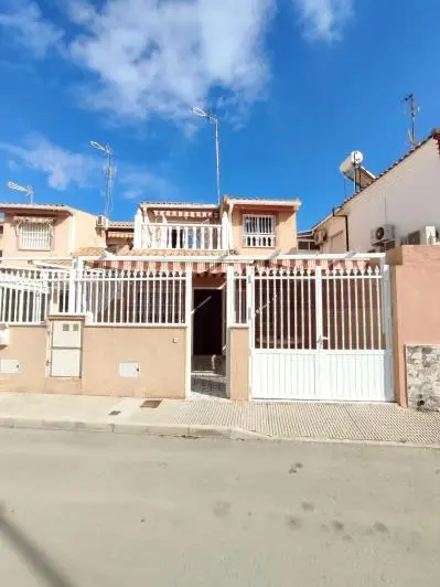 Casa 5 Dormitorios 2 Baños Cerca Playa Amueblada
