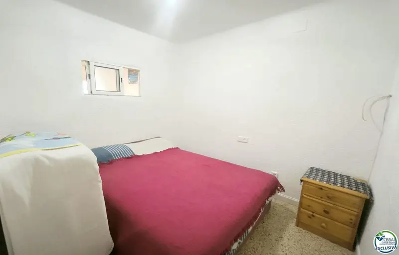 Apartamento en Venta Empuriabrava Cerca del Mar con Terraza