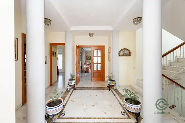 Casa de Lujo en Cortijo del Aire Granada 400m2 con Piscina y Vistas