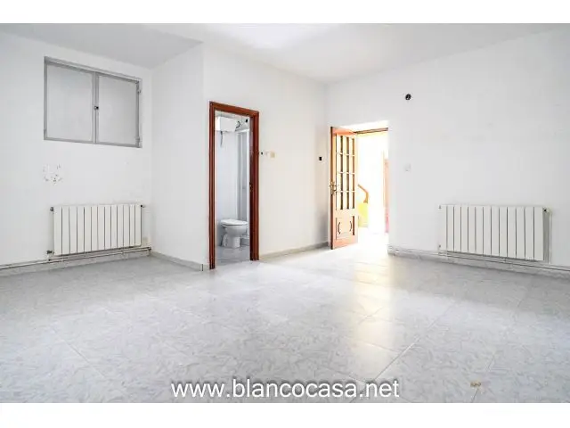 Casa en Corme a 450m de la Playa para Reformar