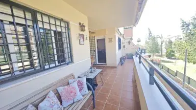 Piso en venta en urbanizacion cerrada con piscina