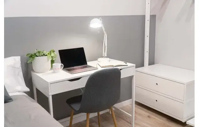 Habitaci	ón 132m	² Barcelona Estancia Media Larga Dep	ósito 860