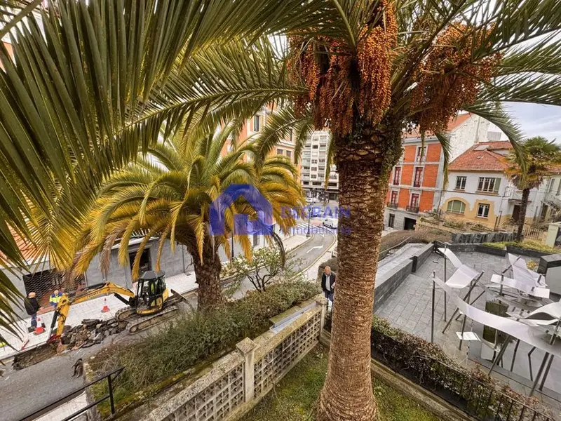 Chalet en venta en Oviedo 10 dormitorios 408m2