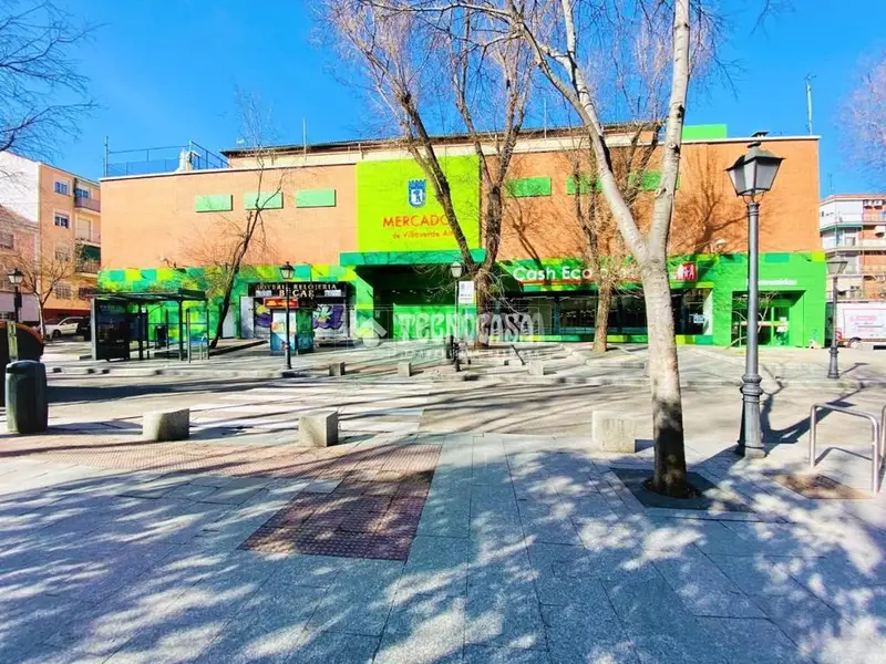Local Comercial en Villaverde Alto para Inversión o Viviendas