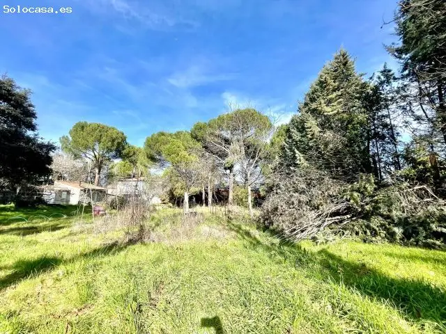 Parcela en Venta La Navata 1191m2 Cerca Renfe y Colegios