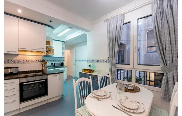 Alquiler Apartamento 7 Dormitorios Bilbao Indautxu