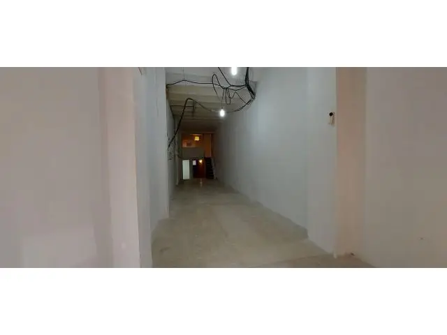 Local Comercial con Vivienda en Gràcia