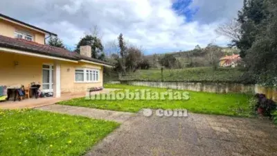 Chalet pareado en venta en Calle Otañes