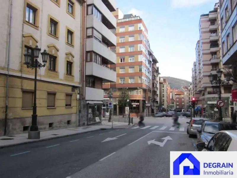 Solar para 13 Viviendas en Oviedo: Inversores