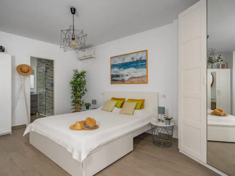 Apartamento 2 Dormitorios Torremolinos Cerca de la Playa