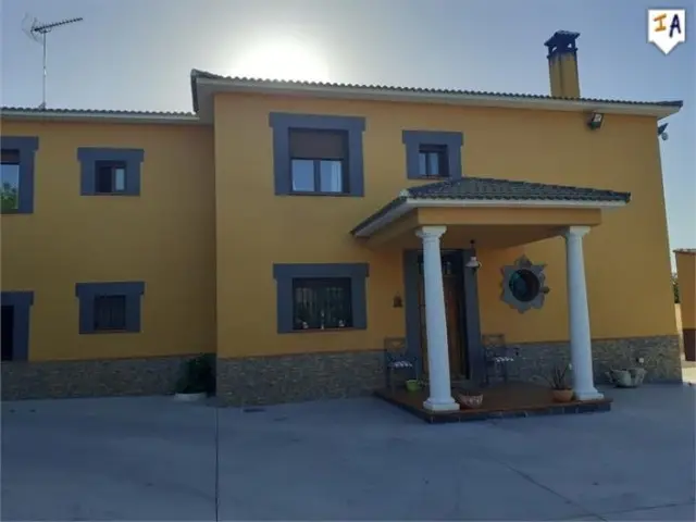 Casa Villa 4 Dormitorios Monturque Gran Terreno