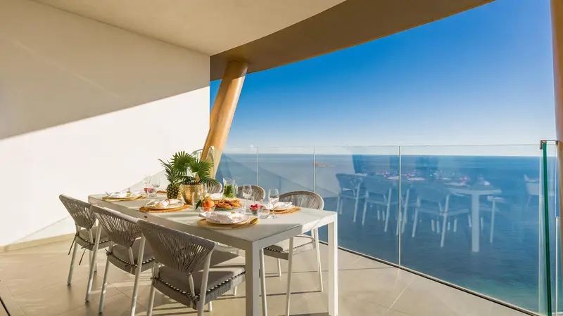 Piso en Venta Benidorm 3 Dormitorios Piscina Infinity
