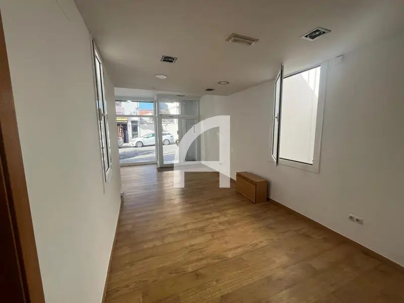 Local Comercial en Alquiler Terrassa Sant Pere 50m2